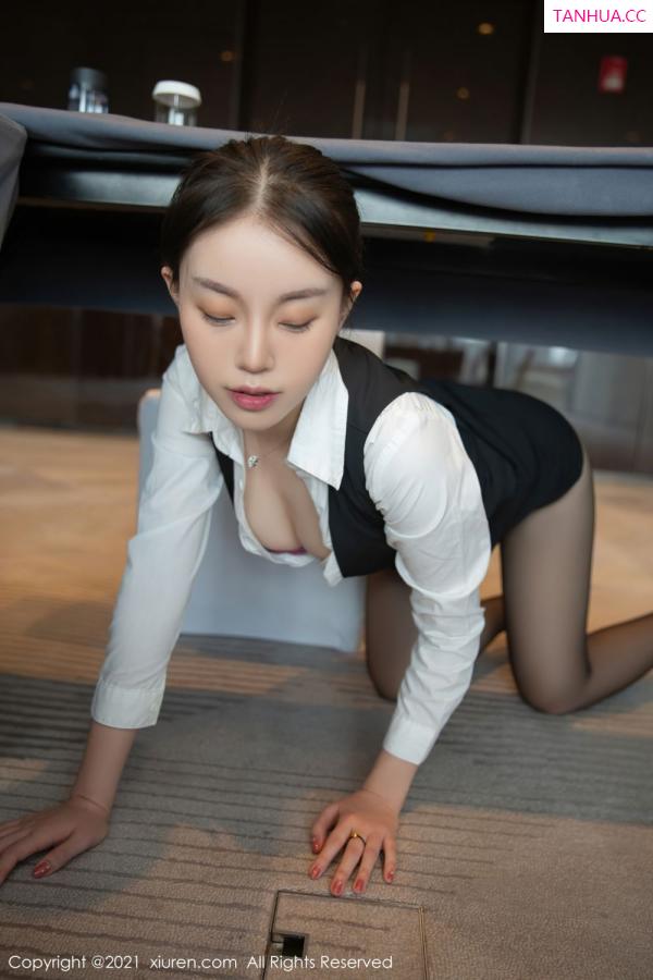 一颗甜蛋黄a  [XiuRen]高清写真图 2021.10.19 No.4083 一颗甜蛋黄a第28张图片